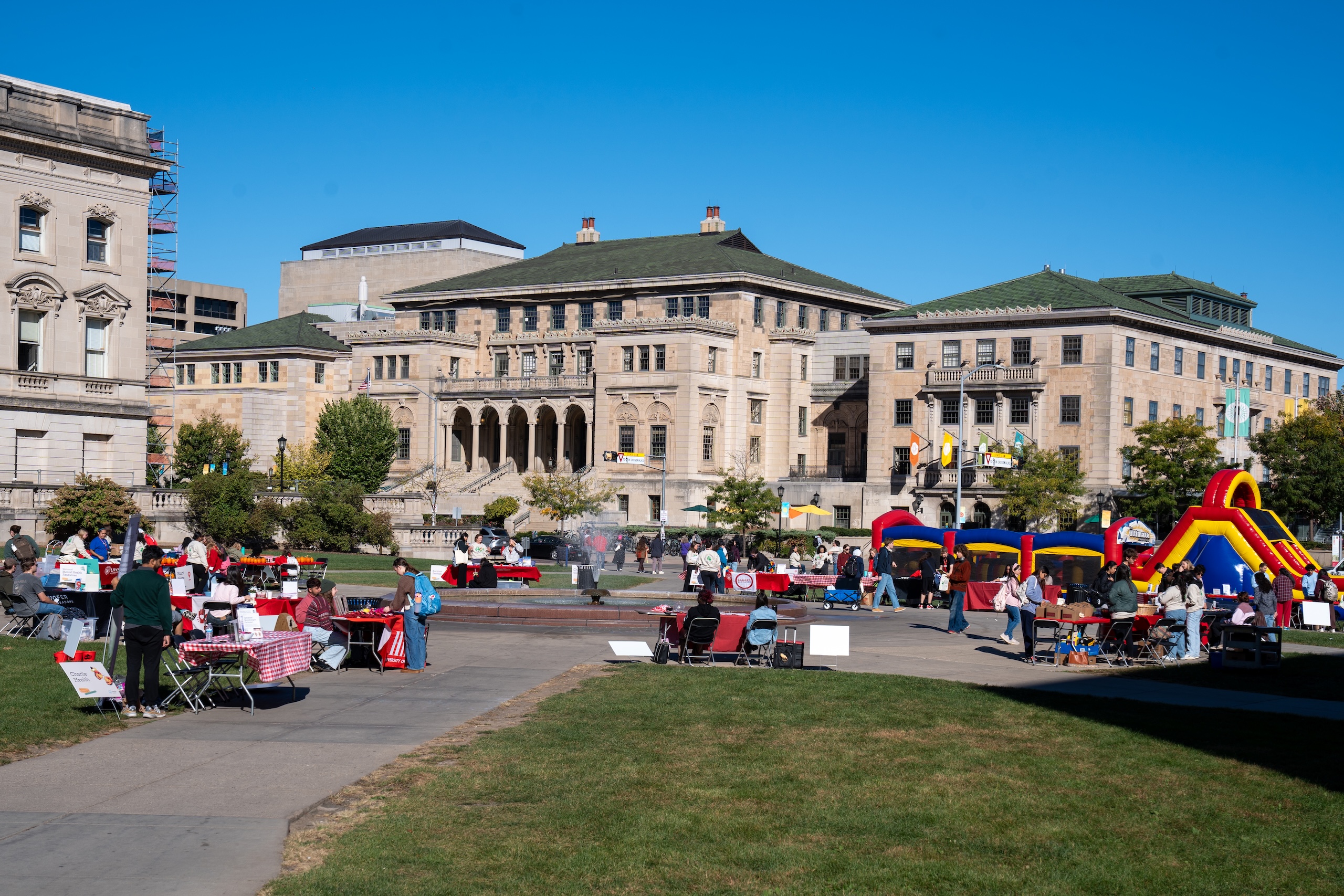 Arial photo of mental wellbeing resource fair on library mall in 2025.